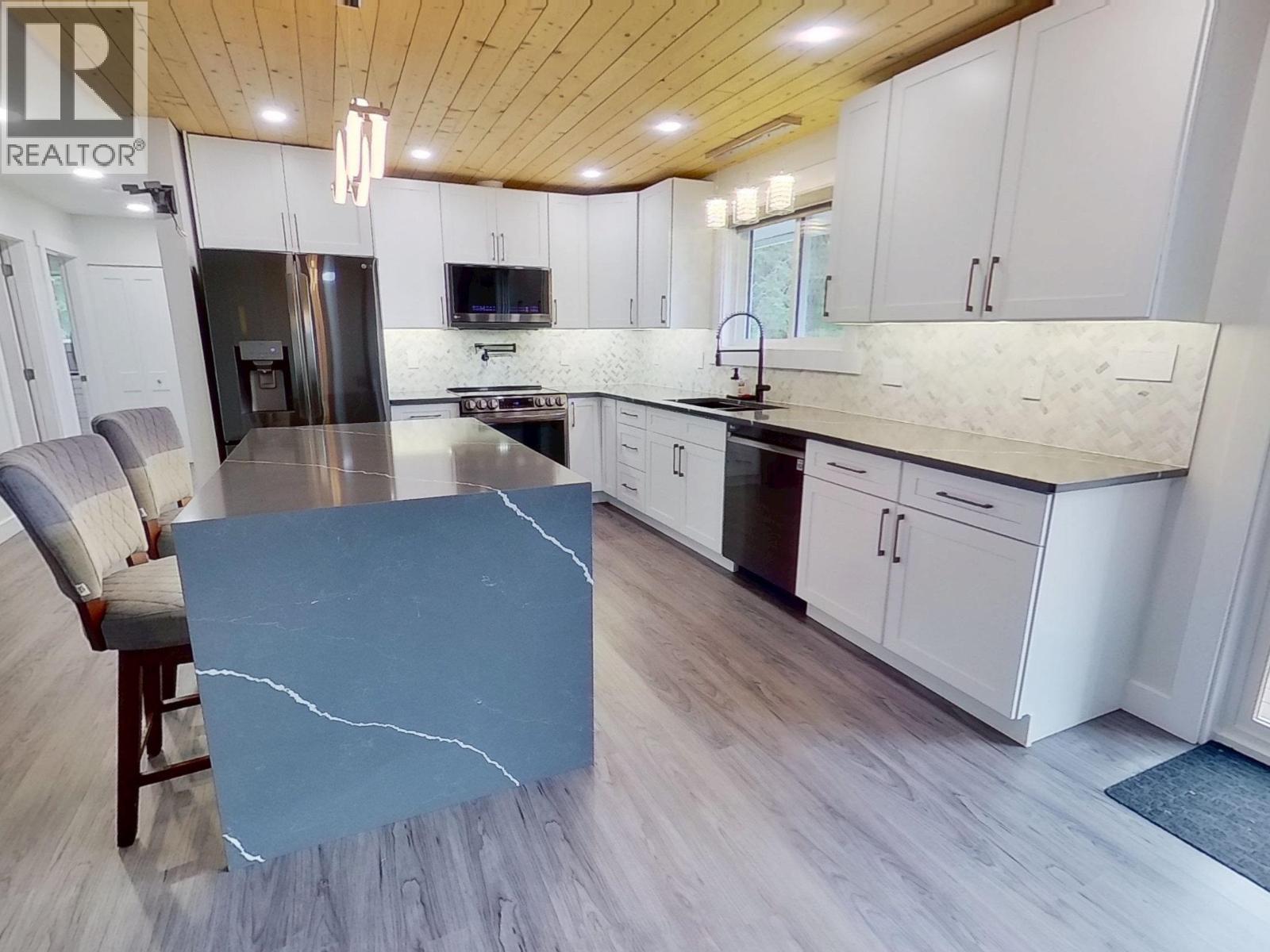 3035 Barkerville Highway, Quesnel, British Columbia  V2J 6T5 - Photo 4 - R3157345