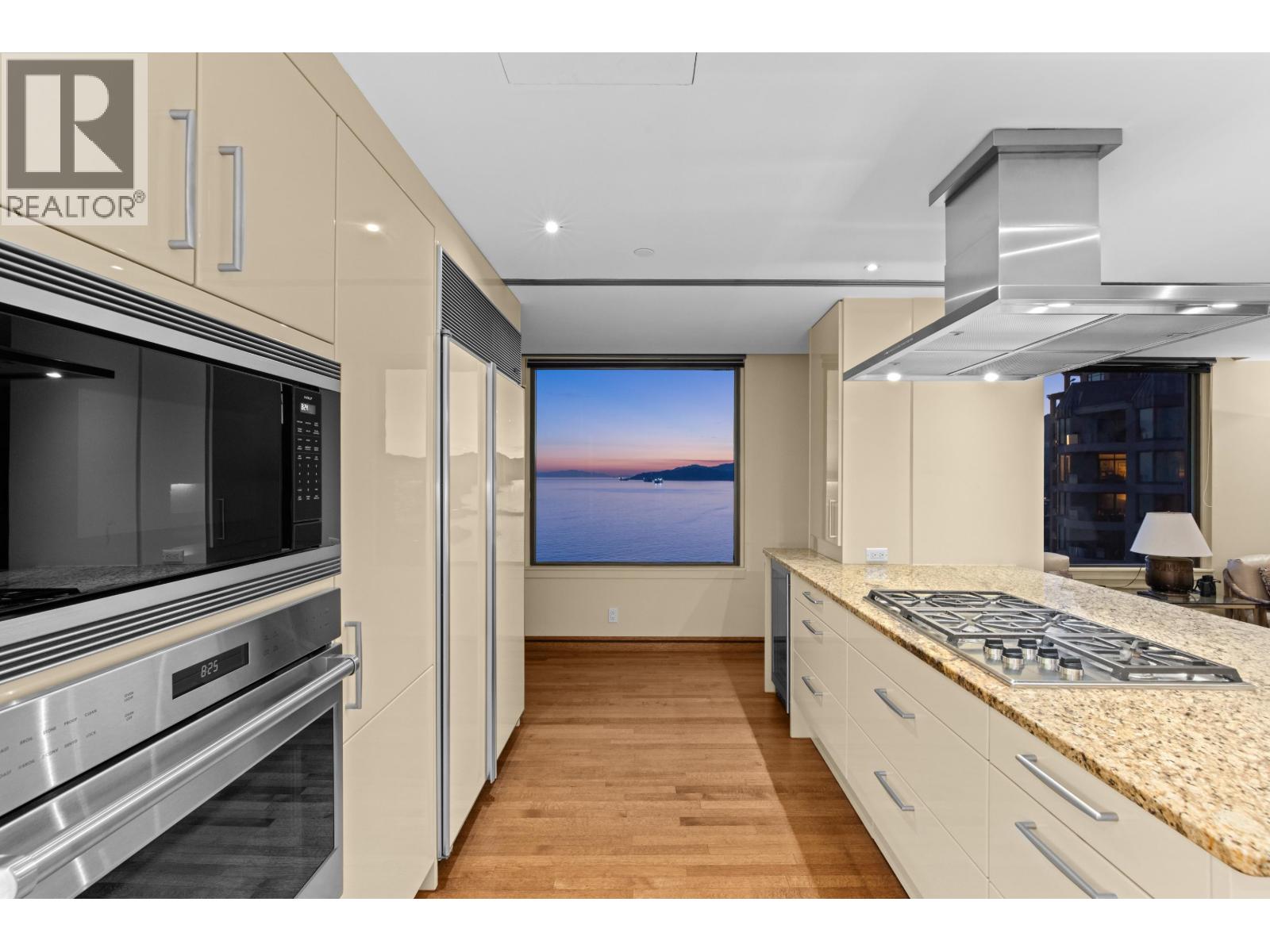 10 2250 Bellevue Avenue, West Vancouver, British Columbia  V7V 1C6 - Photo 8 - R3157008