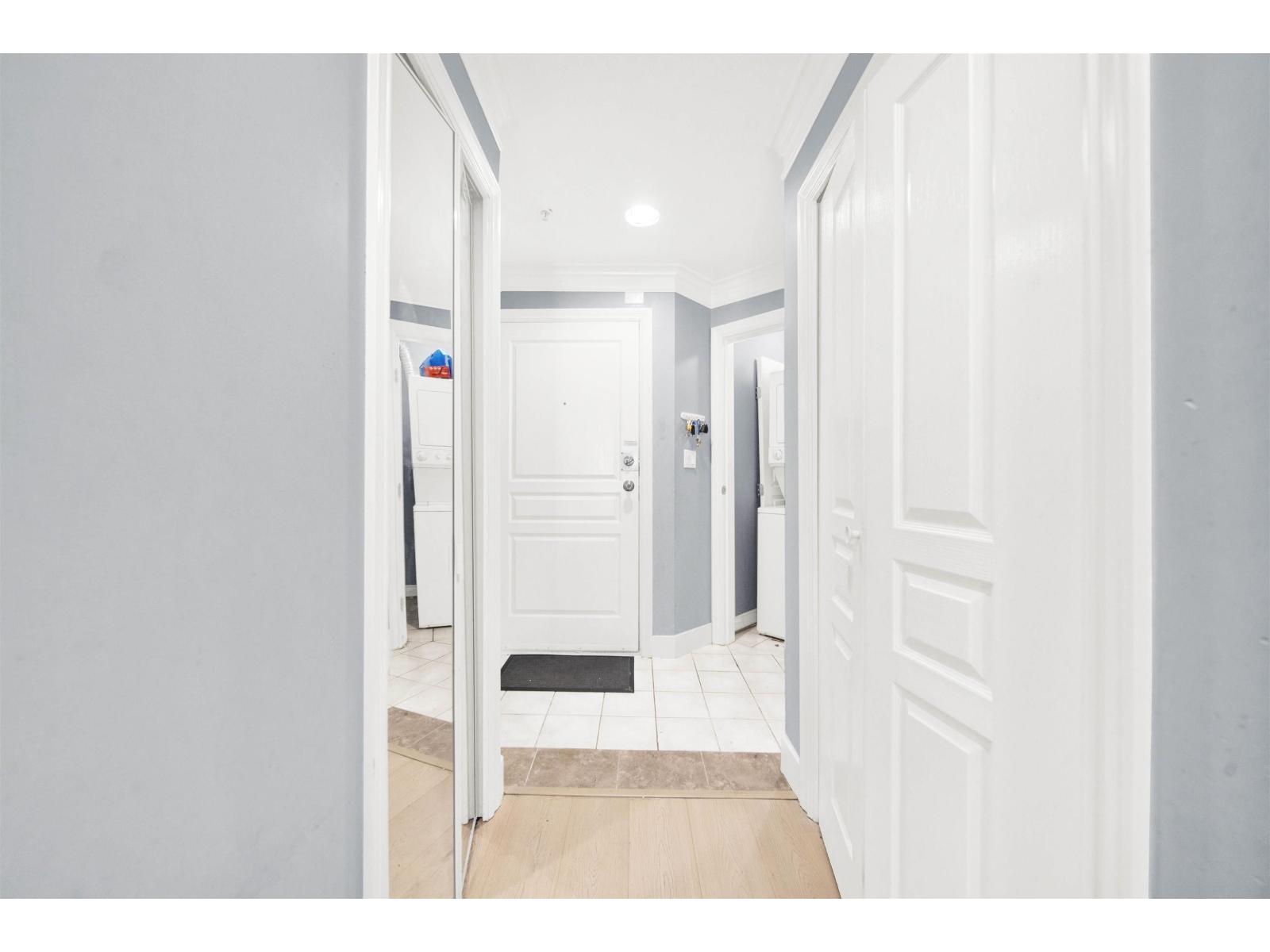 210 8115 121a Street, Surrey, British Columbia  V3W 1J2 - Photo 18 - R3157555