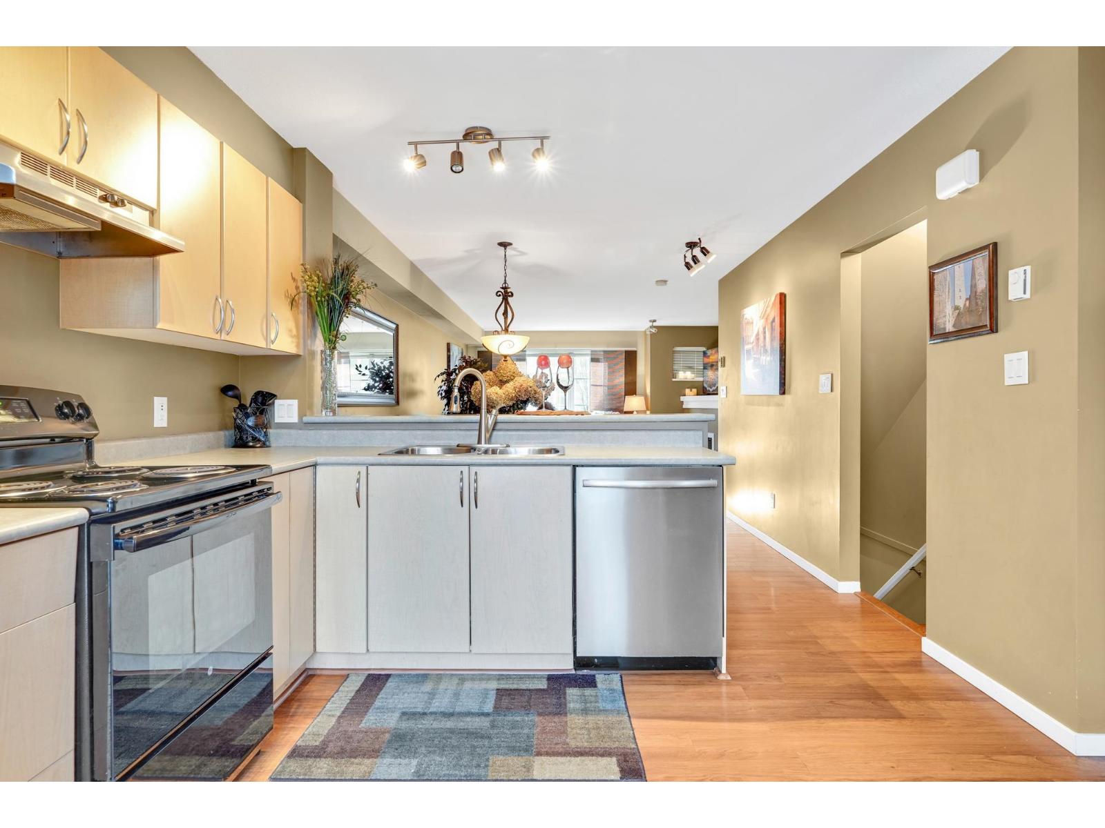 13 15175 62a Avenue, Surrey, British Columbia V3S 1X1 - Photo 10 - R3157453