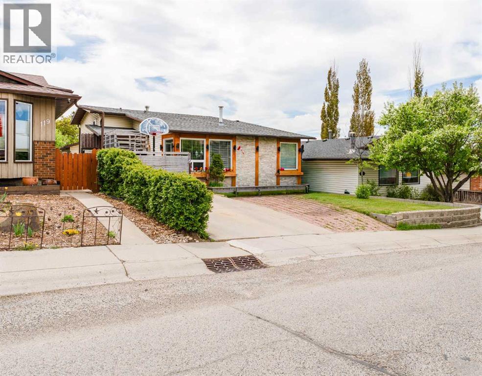 115 Maunsell Close NE, Calgary, Alberta  T2E 7C1 - Photo 2 - A2330890