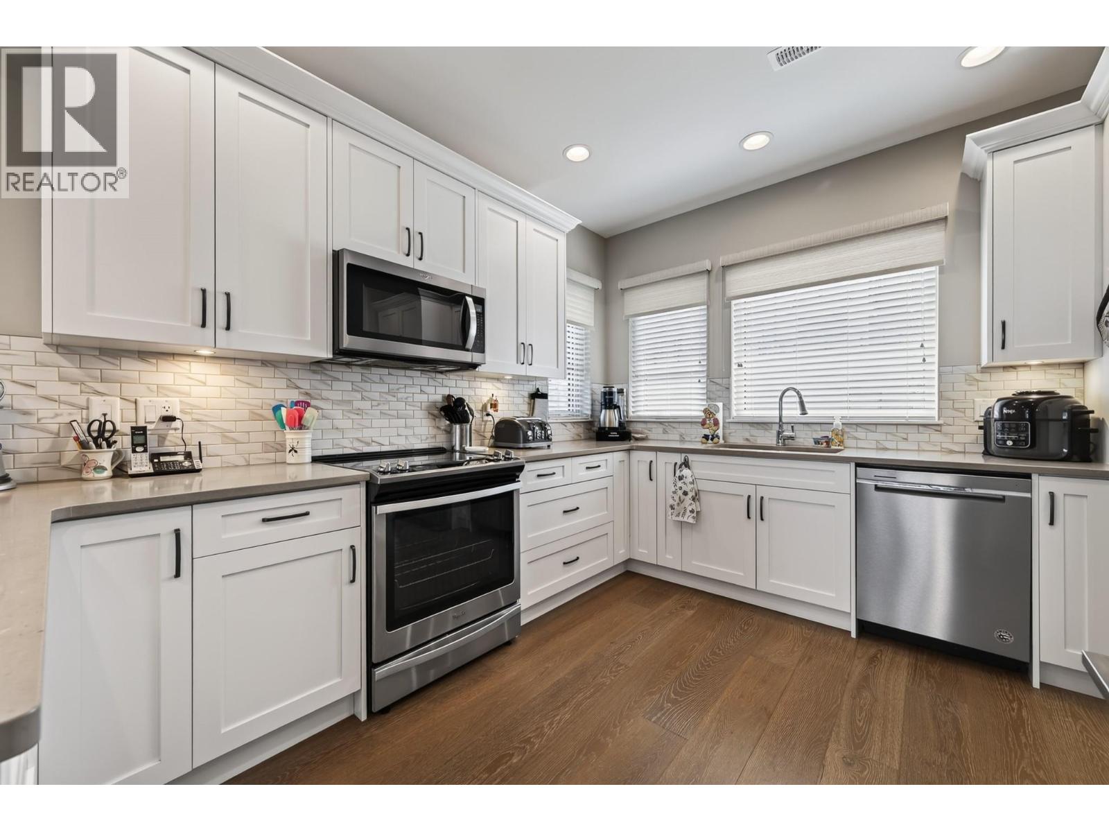 2171 Van Horne Drive Unit# 24, Kamloops, British Columbia  V1S 0E2 - Photo 4 - 10398215