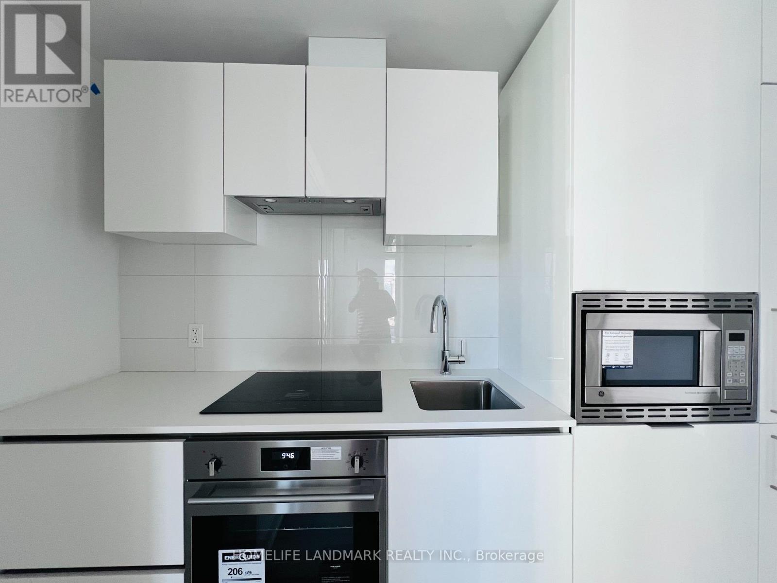 2603 - 238 Simcoe Street, Toronto, Ontario  M5T 1T4 - Photo 3 - C13696862