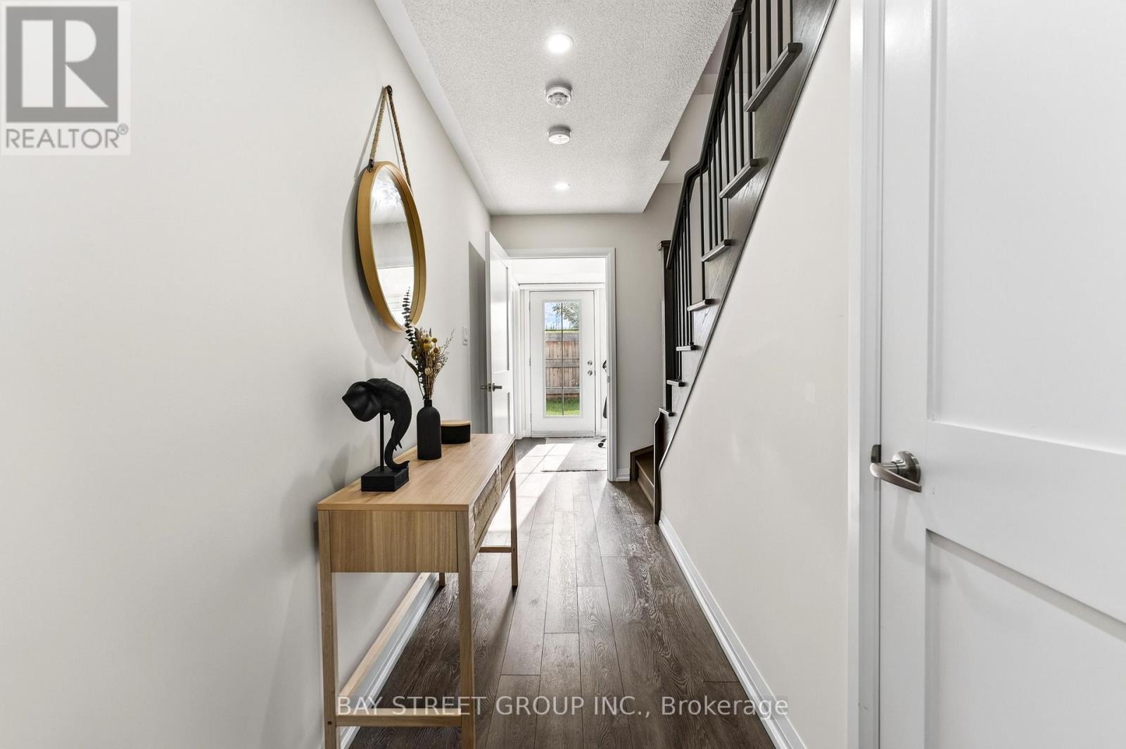 39 Coote Court, Ajax, Ontario  L1T 0P5 - Photo 4 - E13696804