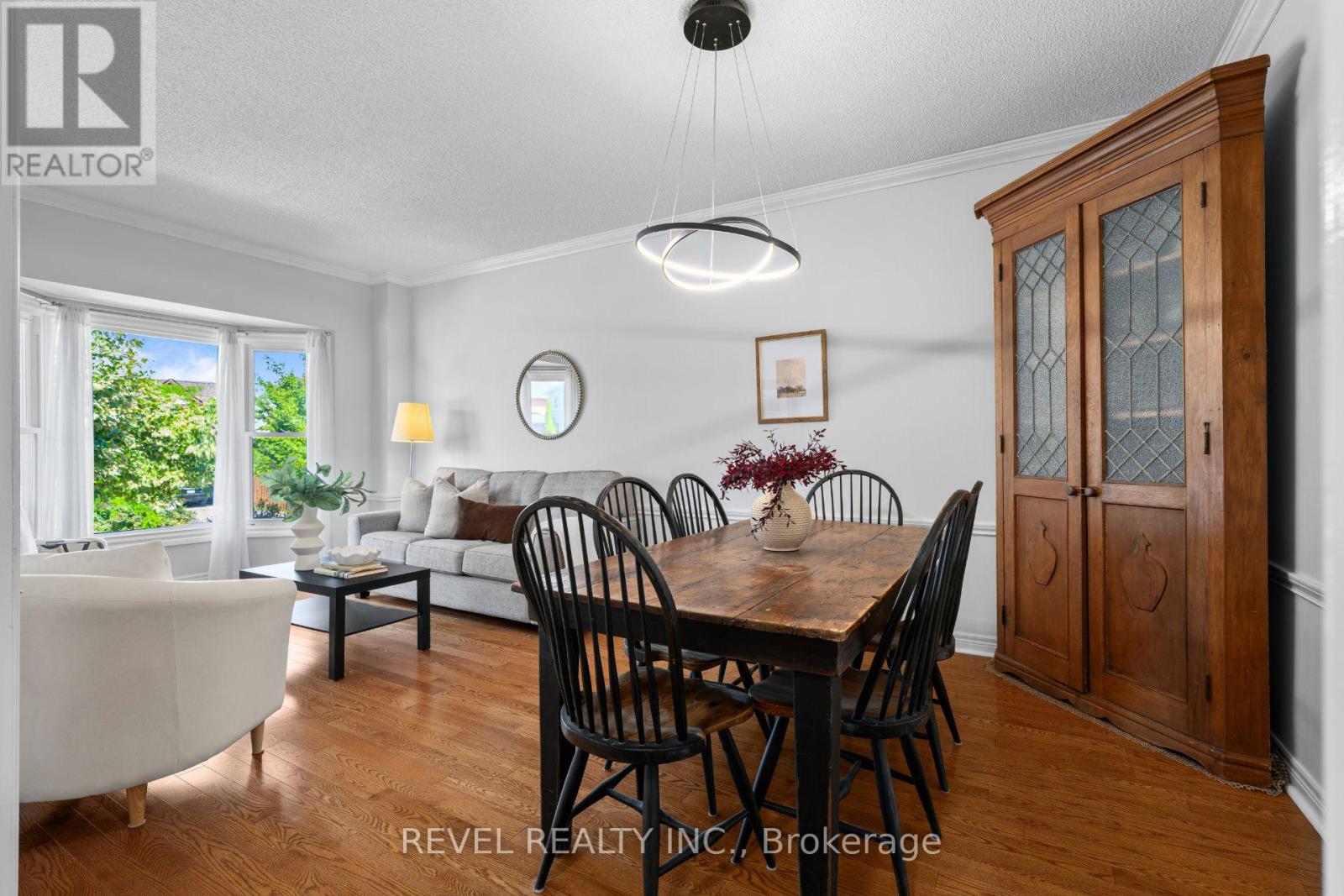 1610 Heathside Crescent, Pickering, Ontario L1V 5W7 - Photo 3 - E13696812