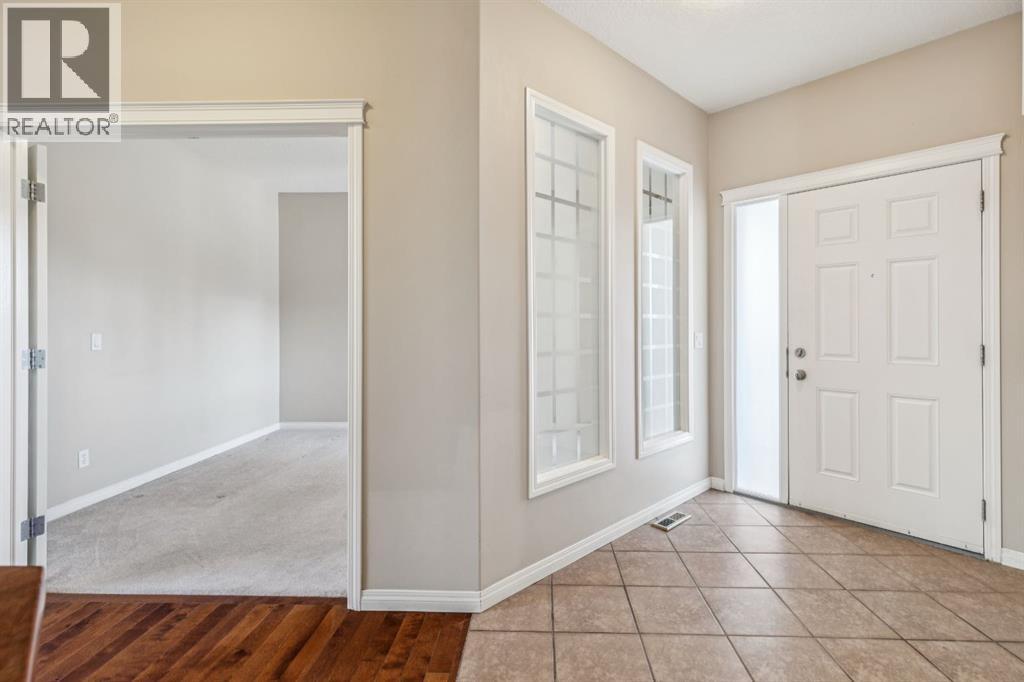 91 St Moritz Terrace Sw, Calgary, Alberta  T3H 5Y1 - Photo 14 - A2338792