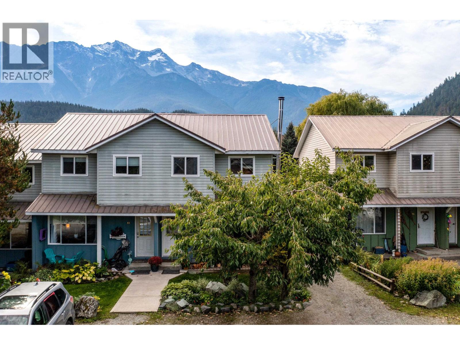 17 7416 Flint Street, Pemberton, British Columbia  V0N 2L1 - Photo 1 - R3157529