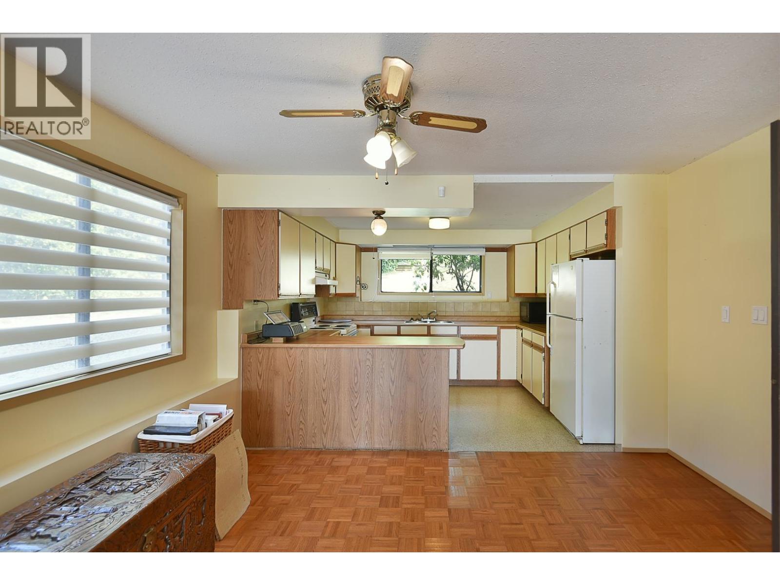 6450 Jasper Road, Sechelt, British Columbia  V7Z 0S6 - Photo 20 - R3157526