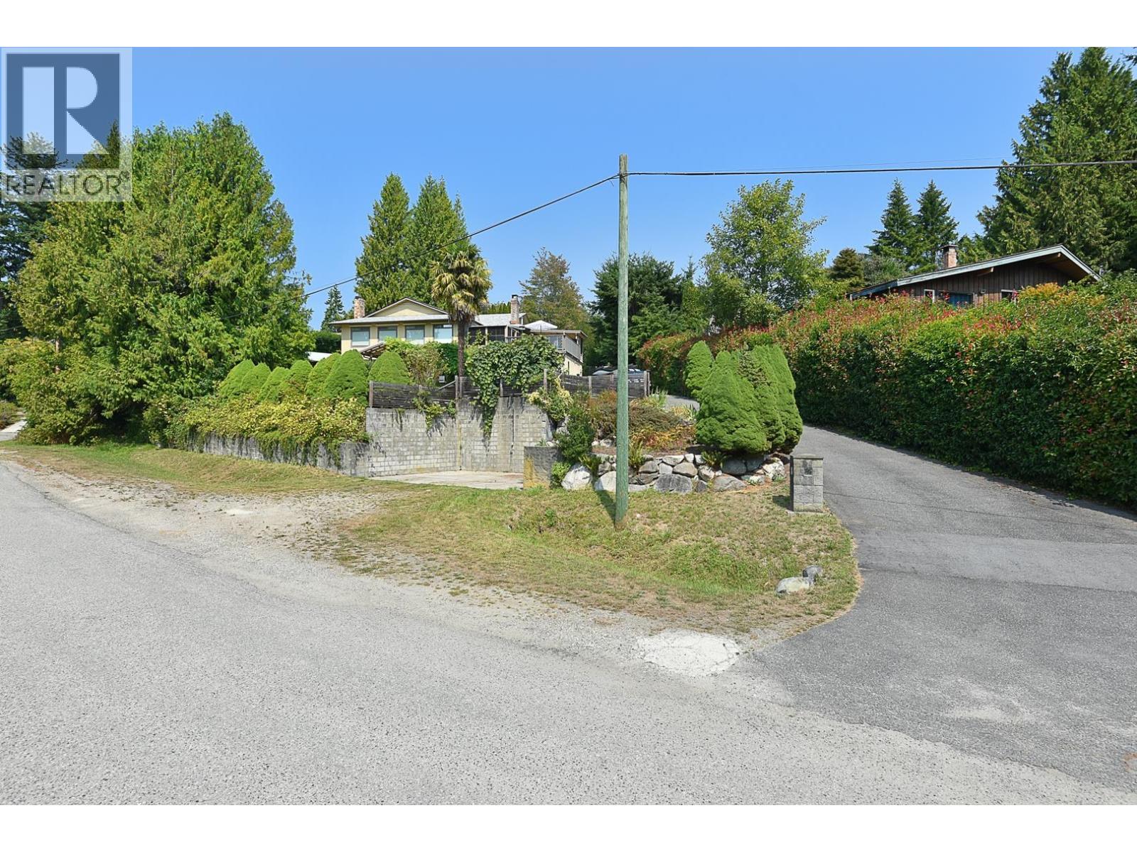 6450 Jasper Road, Sechelt, British Columbia  V7Z 0S6 - Photo 37 - R3157526