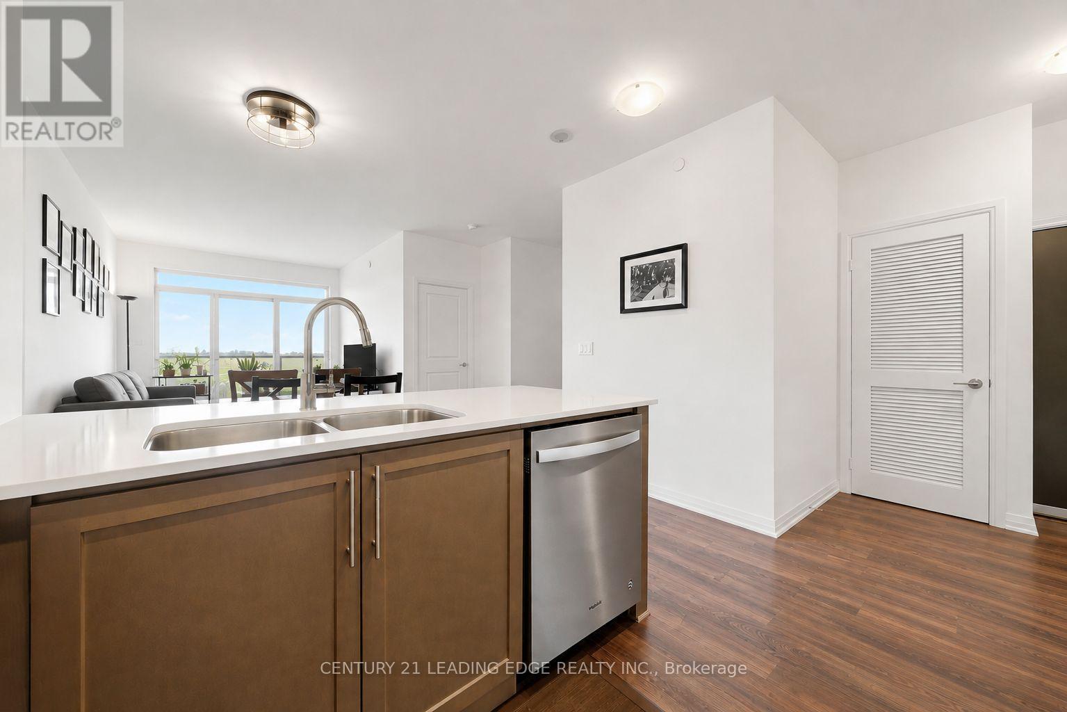 801 - 65 Oneida Crescent, Richmond Hill (Langstaff), Ontario  L4B 0G9 - Photo 12 - N13696866