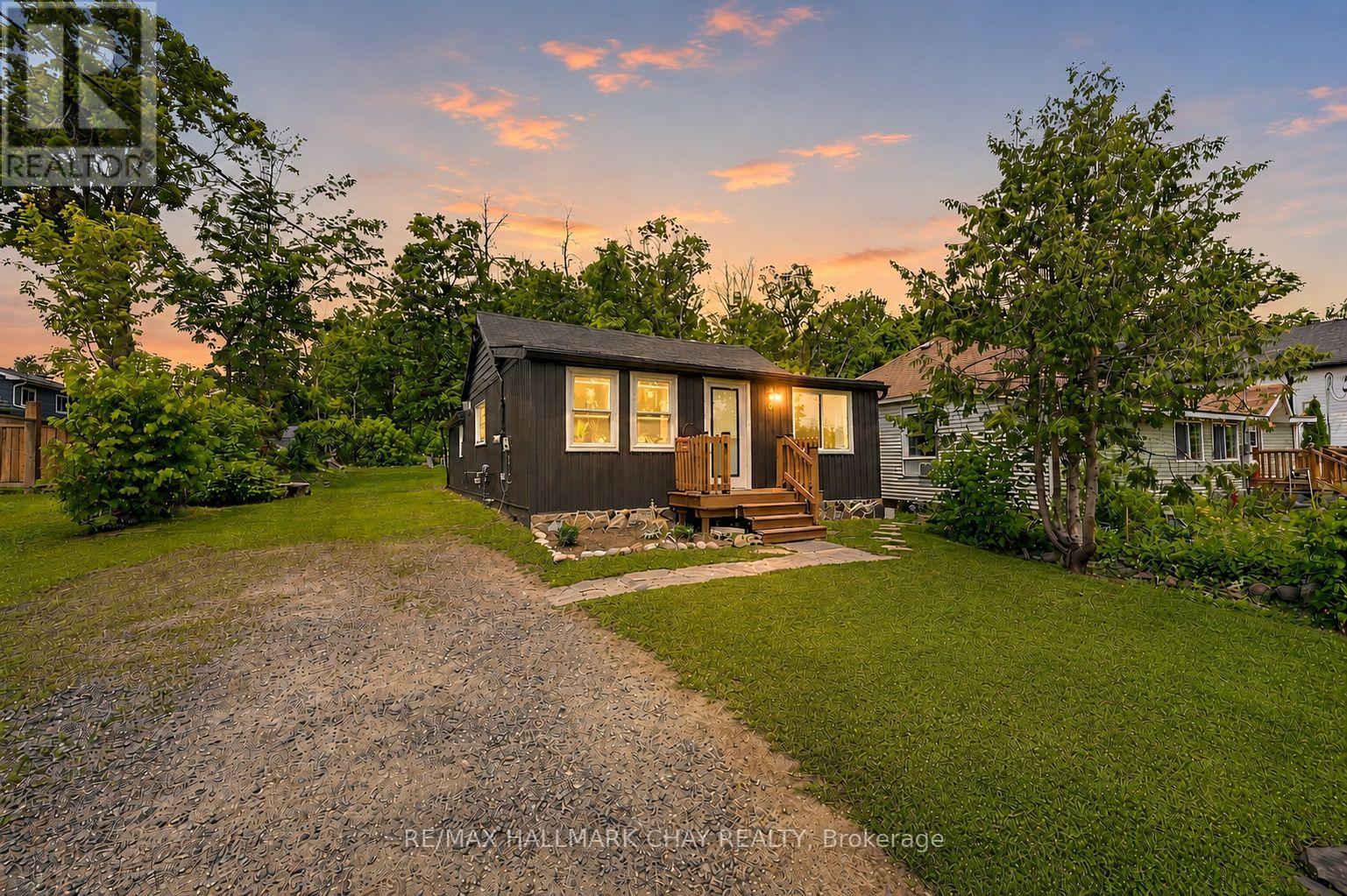 8 MYRTLE AVENUE, Oro-Medonte, Ontario
