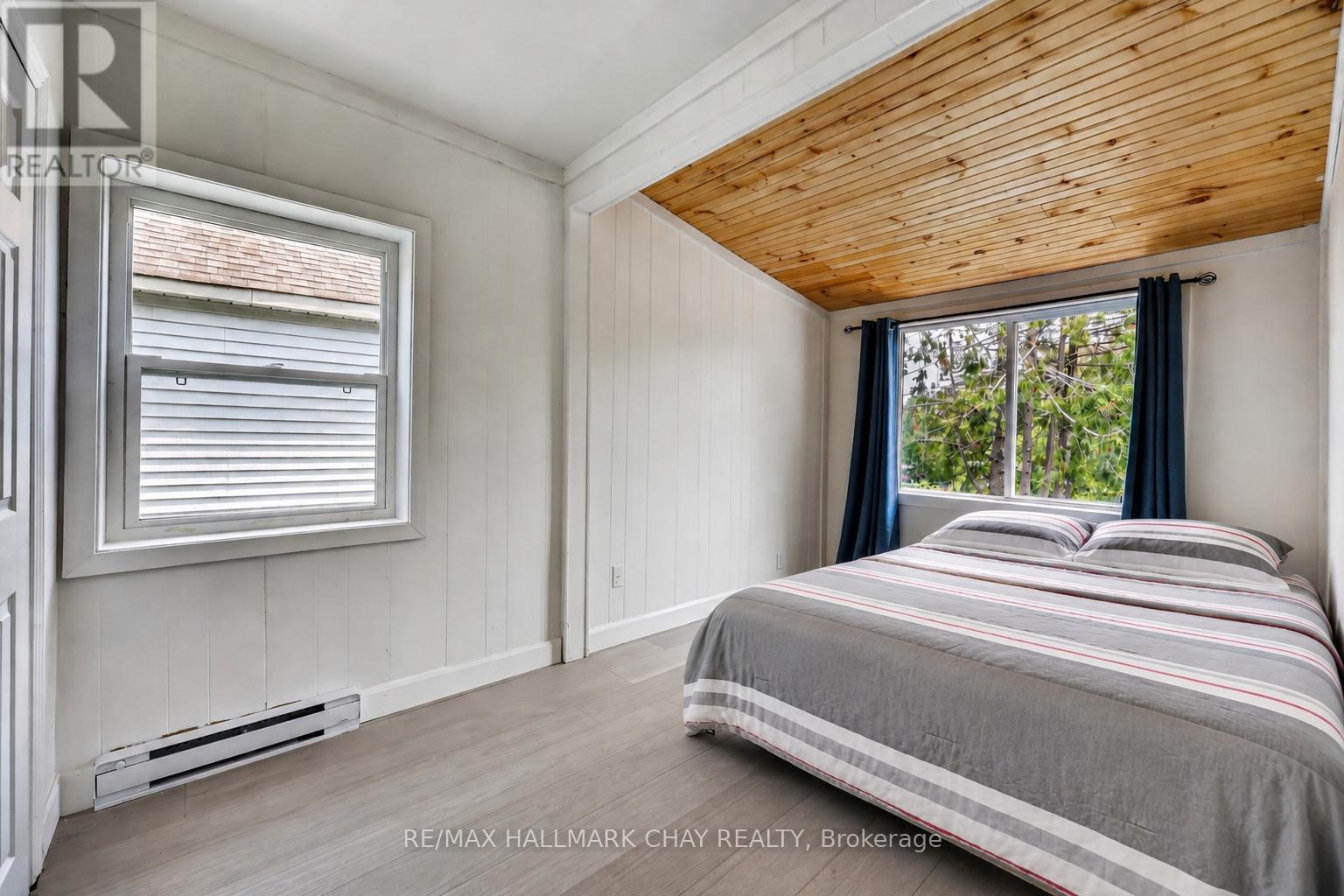 8 Myrtle Avenue, Oro-Medonte, Ontario  L0L 1T0 - Photo 12 - S13696764