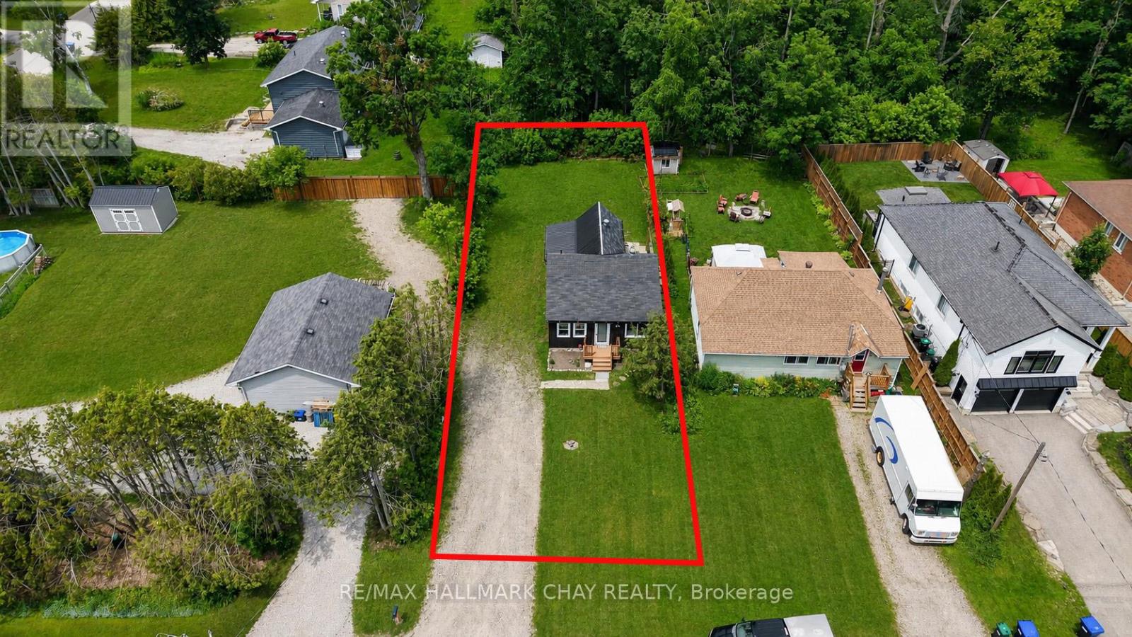 8 Myrtle Avenue, Oro-Medonte, Ontario  L0L 1T0 - Photo 3 - S13696764