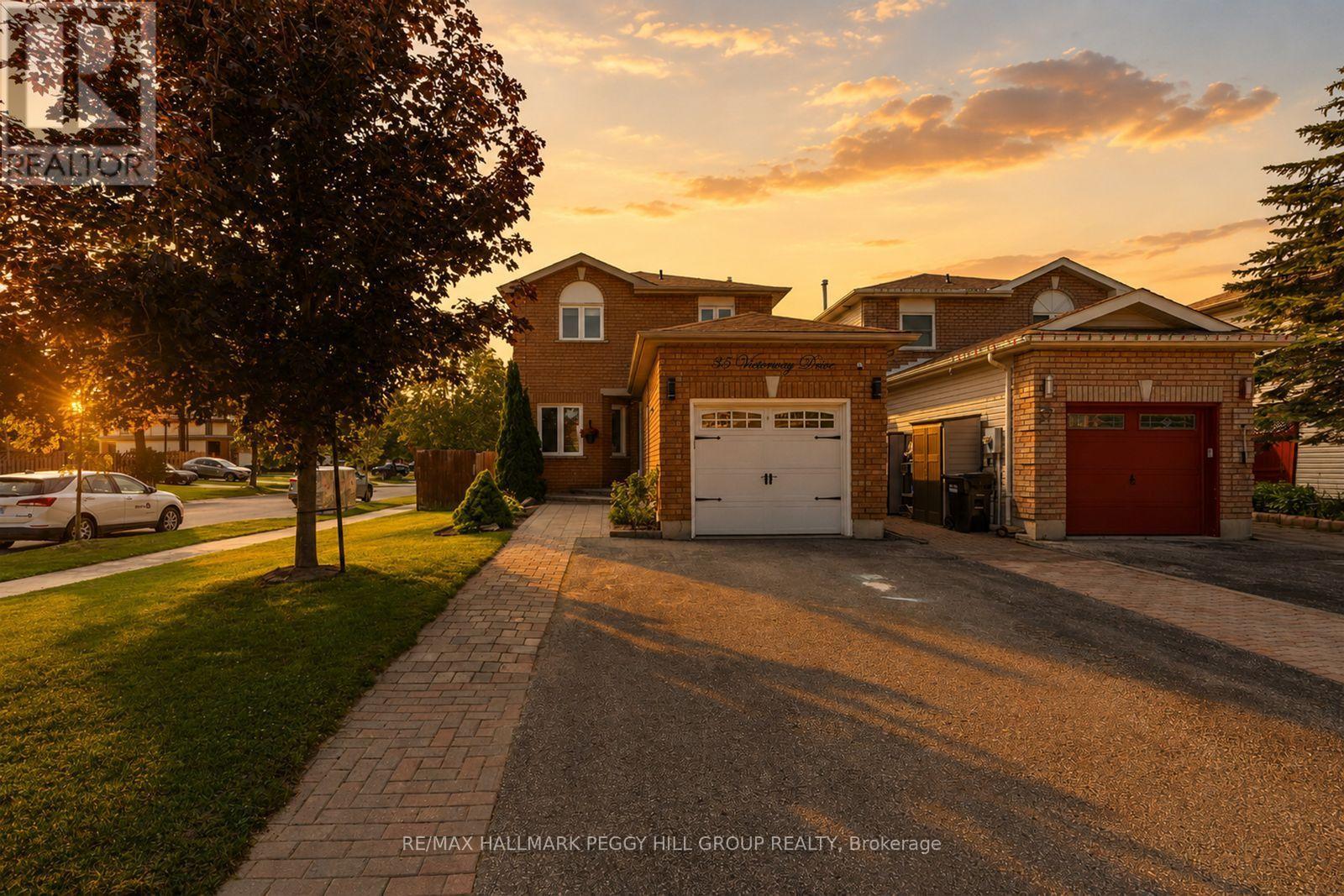 35 VICTORWAY DRIVE, Barrie, Ontario