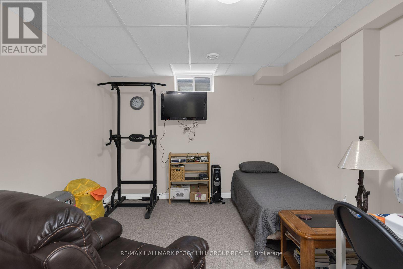 35 Victorway Drive, Barrie, Ontario L4N 9L3 - Photo 12 - S13696790