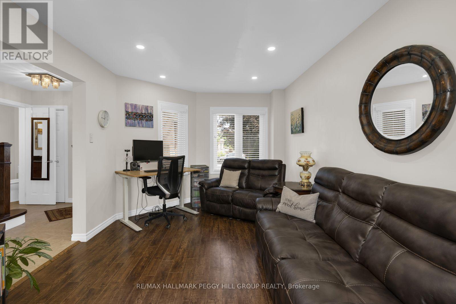 35 Victorway Drive, Barrie, Ontario L4N 9L3 - Photo 7 - S13696790