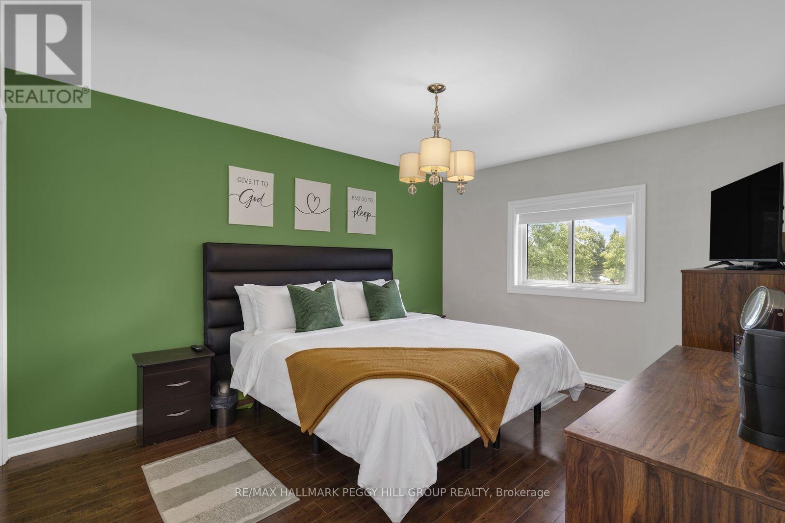 35 Victorway Drive, Barrie, Ontario L4N 9L3 - Photo 8 - S13696790