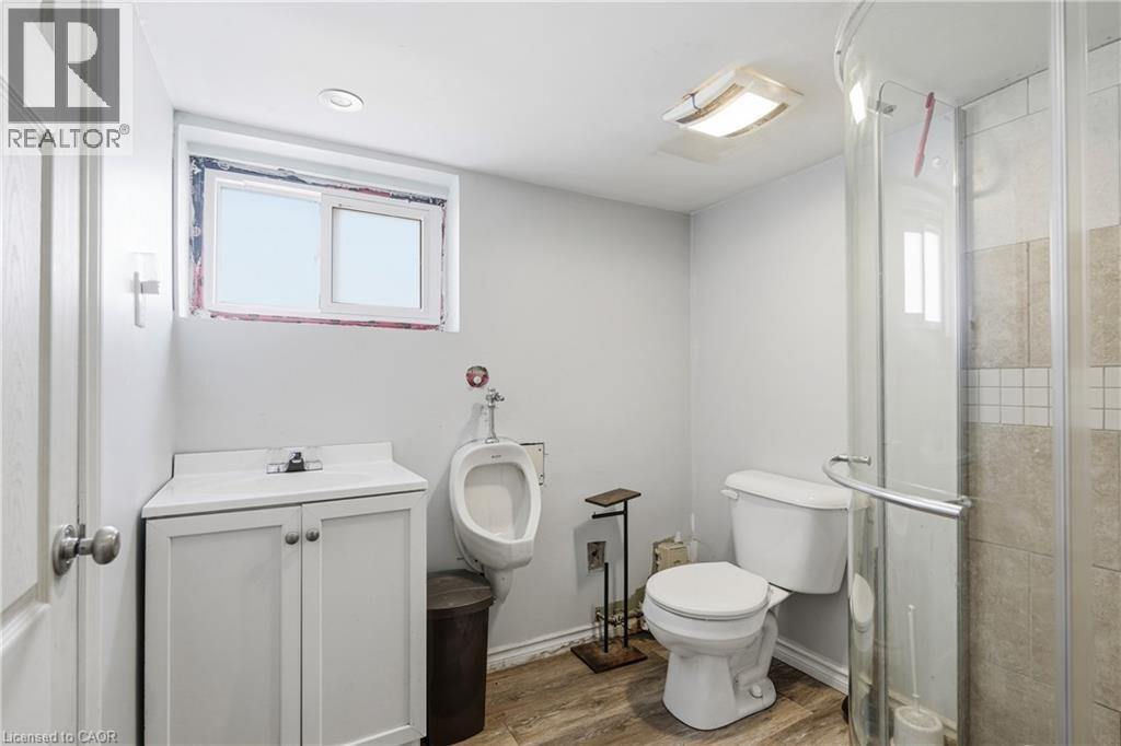 13 Prestwick Avenue, St. Catharines, Ontario  L2P 2E5 - Photo 13 - 40857171