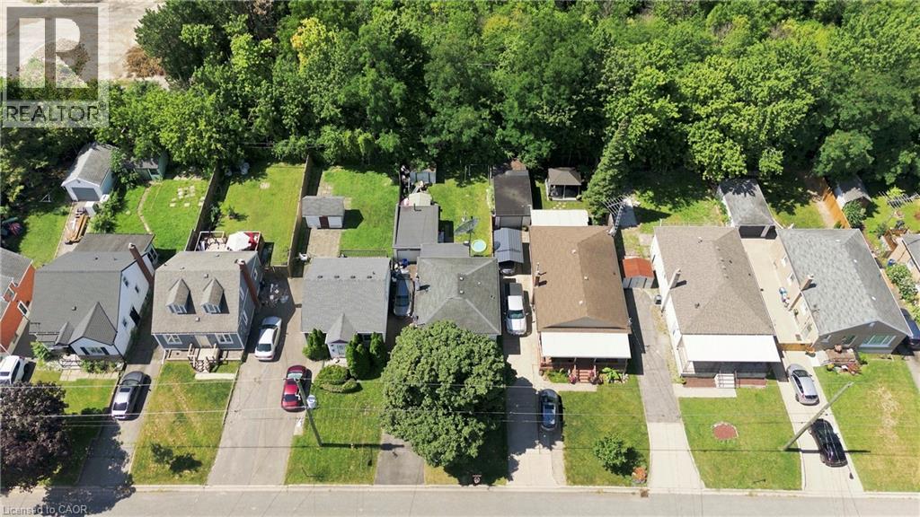 13 Prestwick Avenue, St. Catharines, Ontario  L2P 2E5 - Photo 17 - 40857171