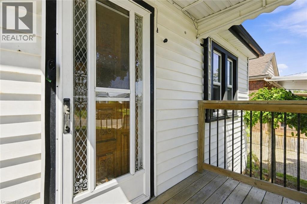 13 Prestwick Avenue, St. Catharines, Ontario  L2P 2E5 - Photo 3 - 40857171