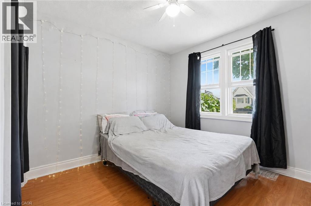 13 Prestwick Avenue, St. Catharines, Ontario  L2P 2E5 - Photo 9 - 40857171