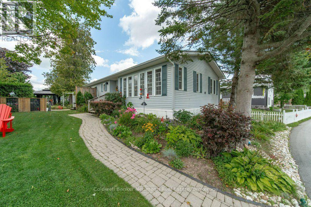 41 Trillium Beach Drive Pvt Drive, Puslinch, Ontario N0B 2J0 - Photo 3 - X13696860