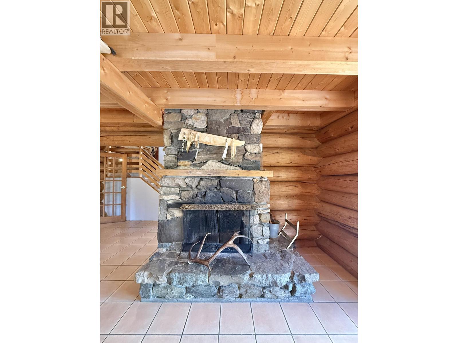 1051 Bittner Road, Chilcotin, British Columbia  V0L 1M0 - Photo 12 - R3157561