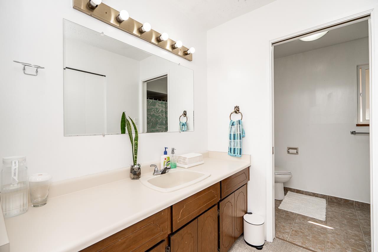 9667 155 Street, Surrey, British Columbia  V3R 7Y9 - Photo 13 - R3156070