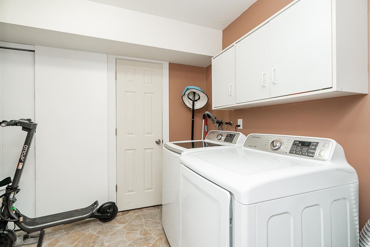9667 155 Street, Surrey, British Columbia  V3R 7Y9 - Photo 9 - R3156070