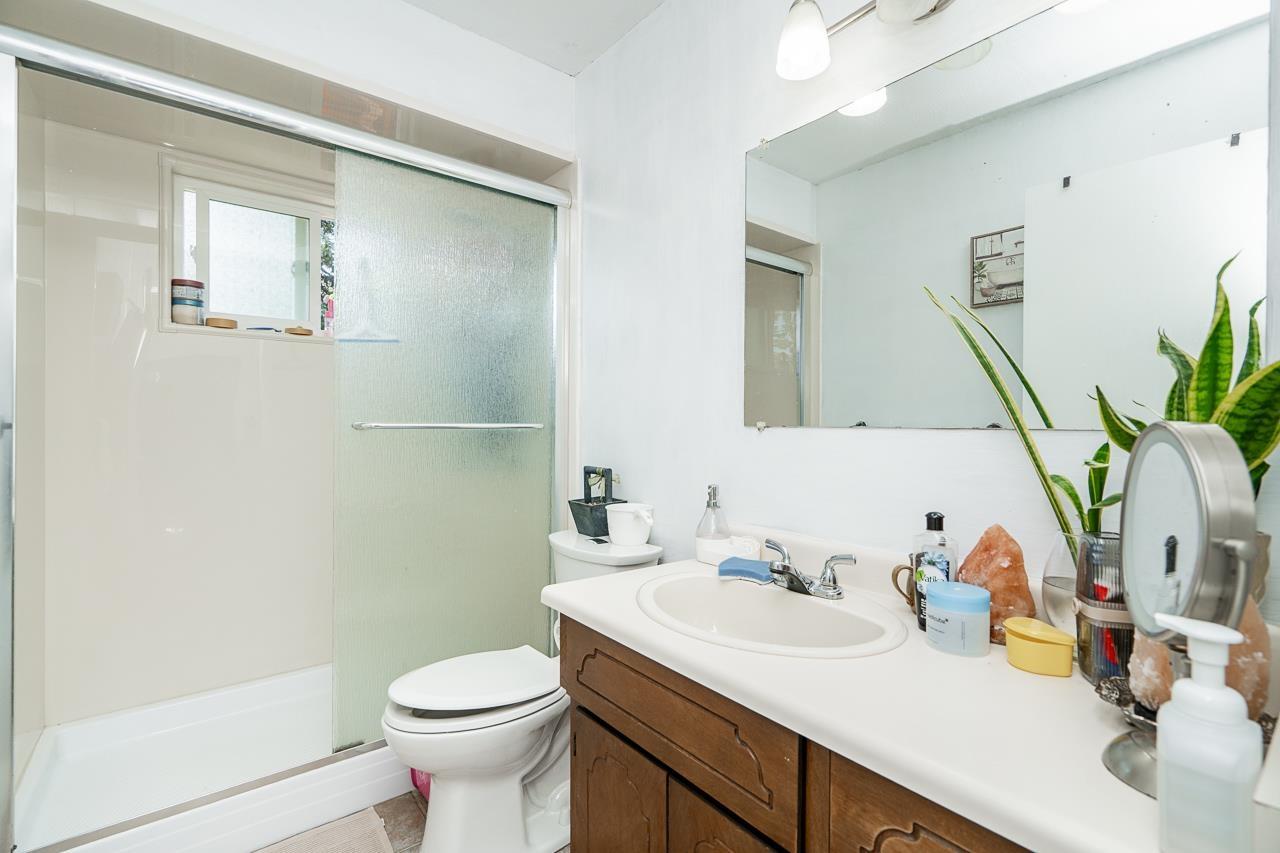 9667 155 Street, Surrey, British Columbia  V3R 7Y9 - Photo 17 - R3156070