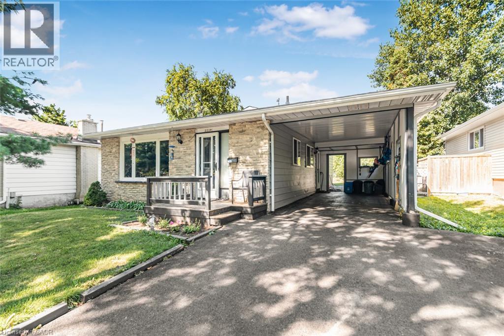 2234 SHEFFIELD Drive, Burlington, Ontario