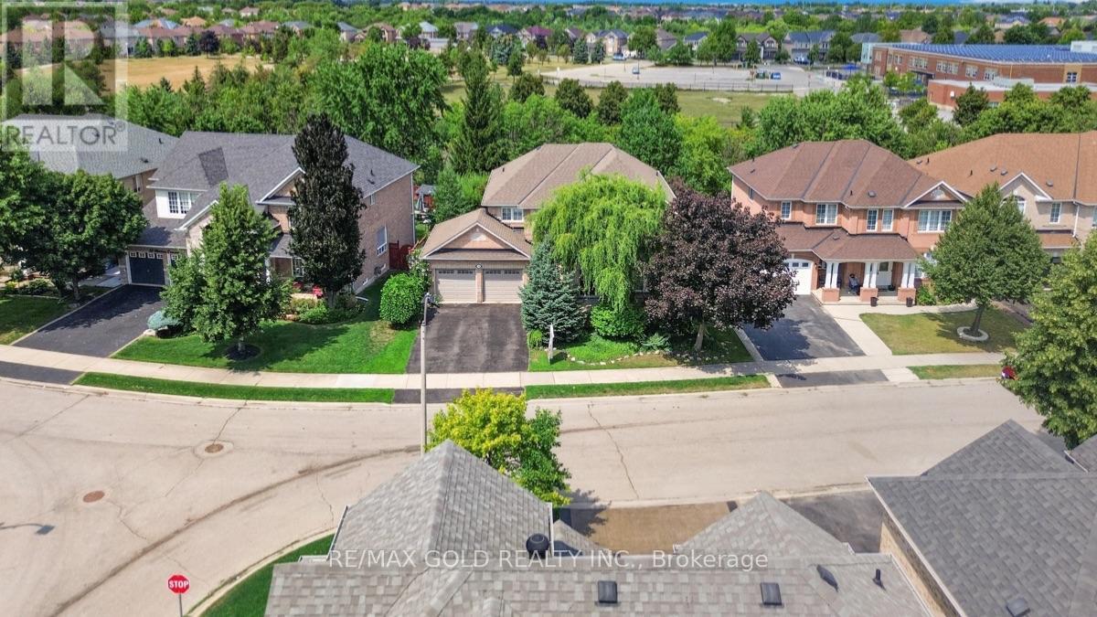 40 Maldives Crescent, Brampton, Ontario  L6P 1L3 - Photo 40 - W13623324