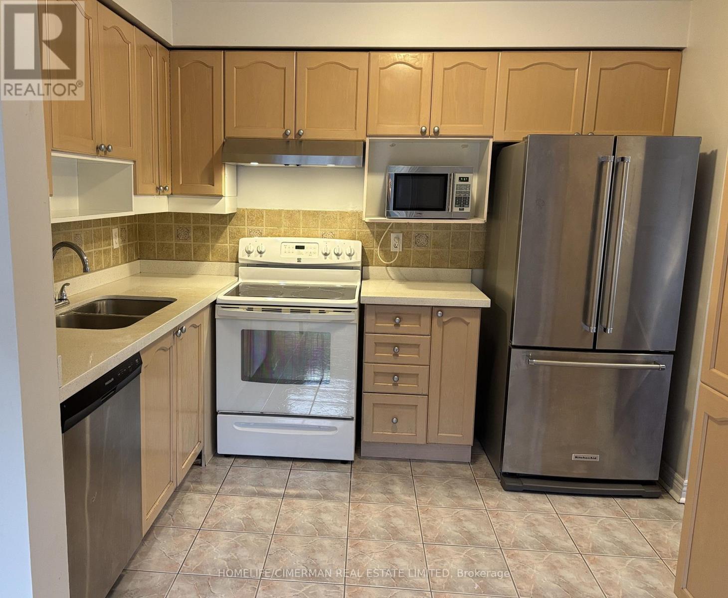 5554 Creditrise Place, Mississauga, Ontario  L5M 6E3 - Photo 4 - W13695718