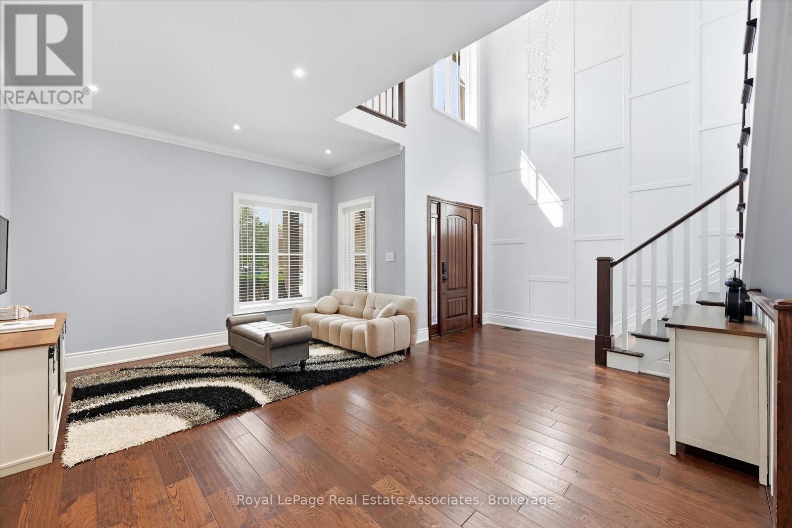 2312 Ridgeview Court, Burlington, Ontario  L7M 4N5 - Photo 4 - W13696742