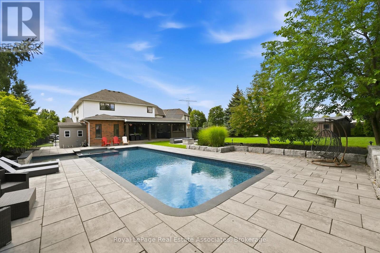 2312 Ridgeview Court, Burlington, Ontario  L7M 4N5 - Photo 45 - W13696742