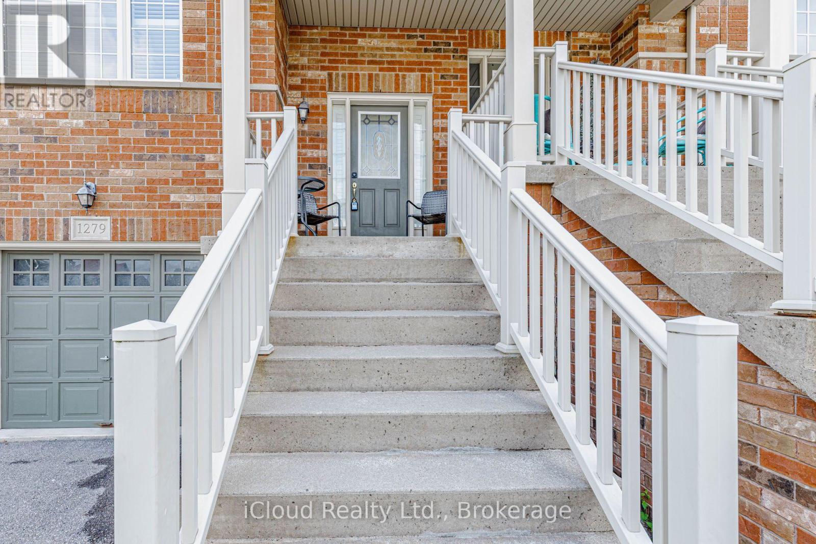 1279 Lamont Crescent, Milton, Ontario  L9T 6W4 - Photo 4 - W13696756