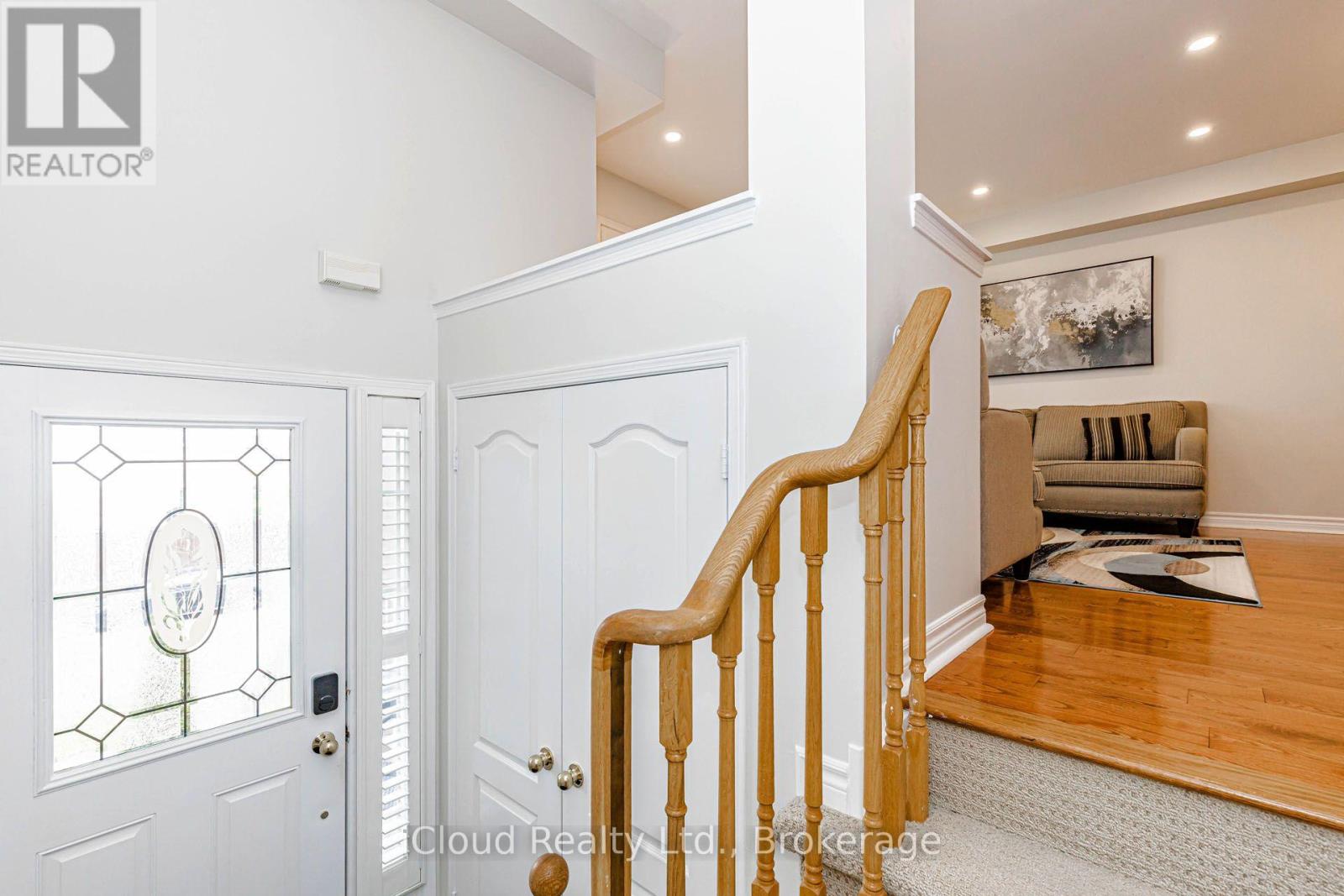 1279 Lamont Crescent, Milton, Ontario  L9T 6W4 - Photo 7 - W13696756
