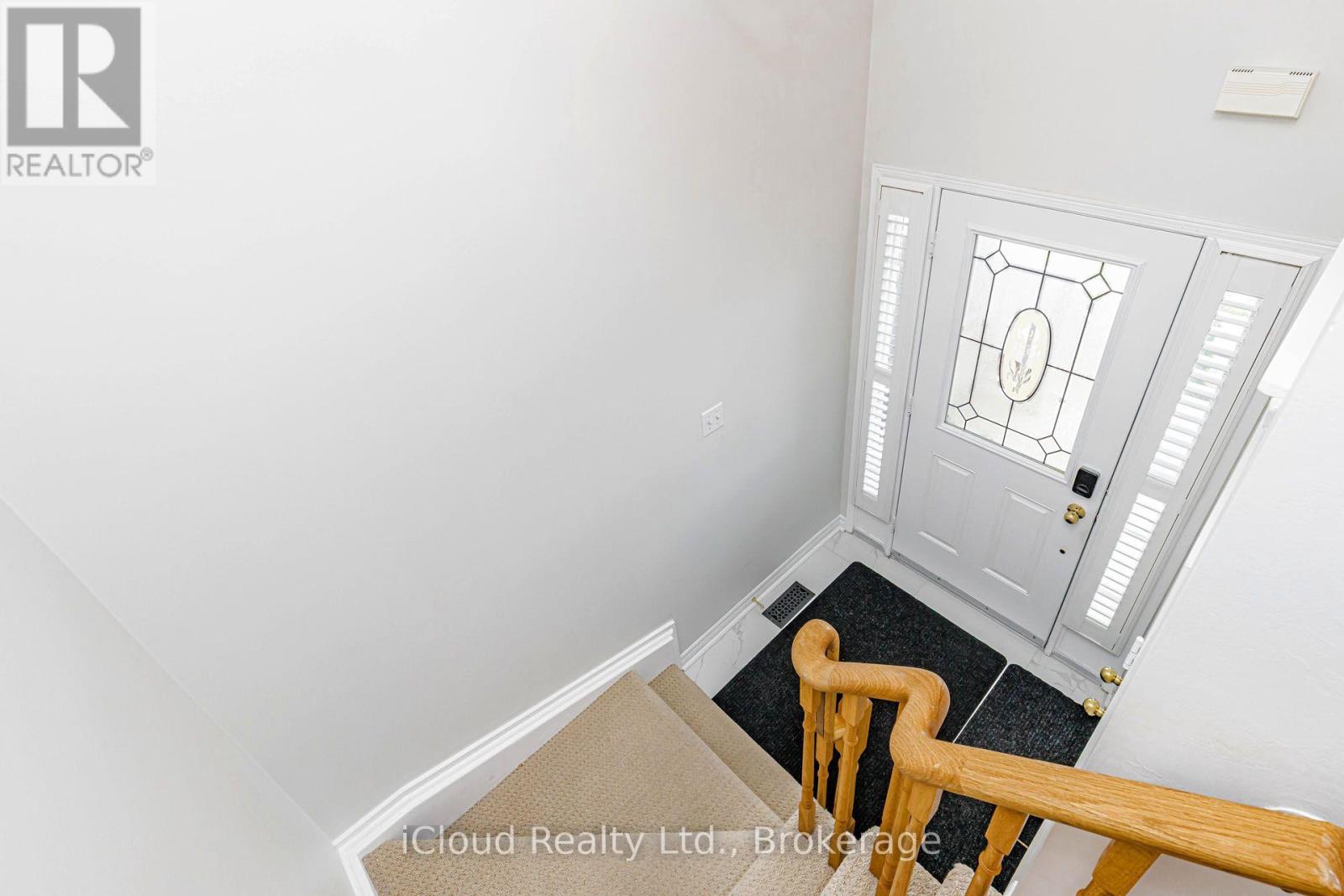 1279 Lamont Crescent, Milton, Ontario  L9T 6W4 - Photo 8 - W13696756