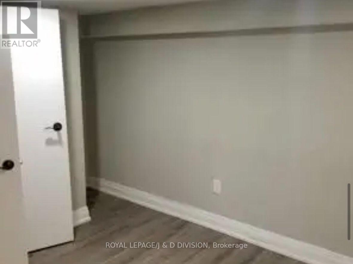 Studio - 183 Belgravia Avenue, Toronto, Ontario  M6E 2M6 - Photo 5 - W13696784