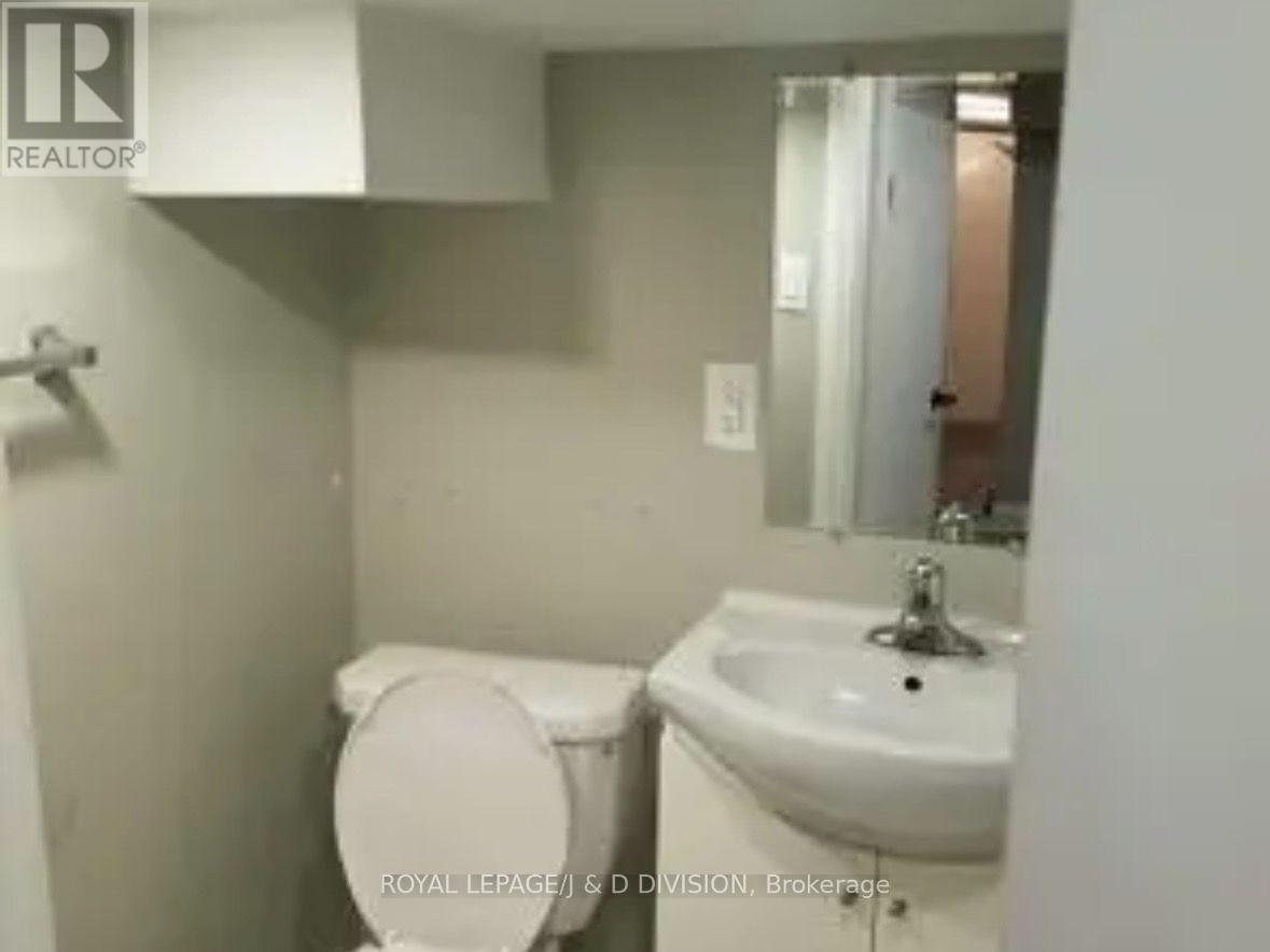 Studio - 183 Belgravia Avenue, Toronto, Ontario  M6E 2M6 - Photo 8 - W13696784