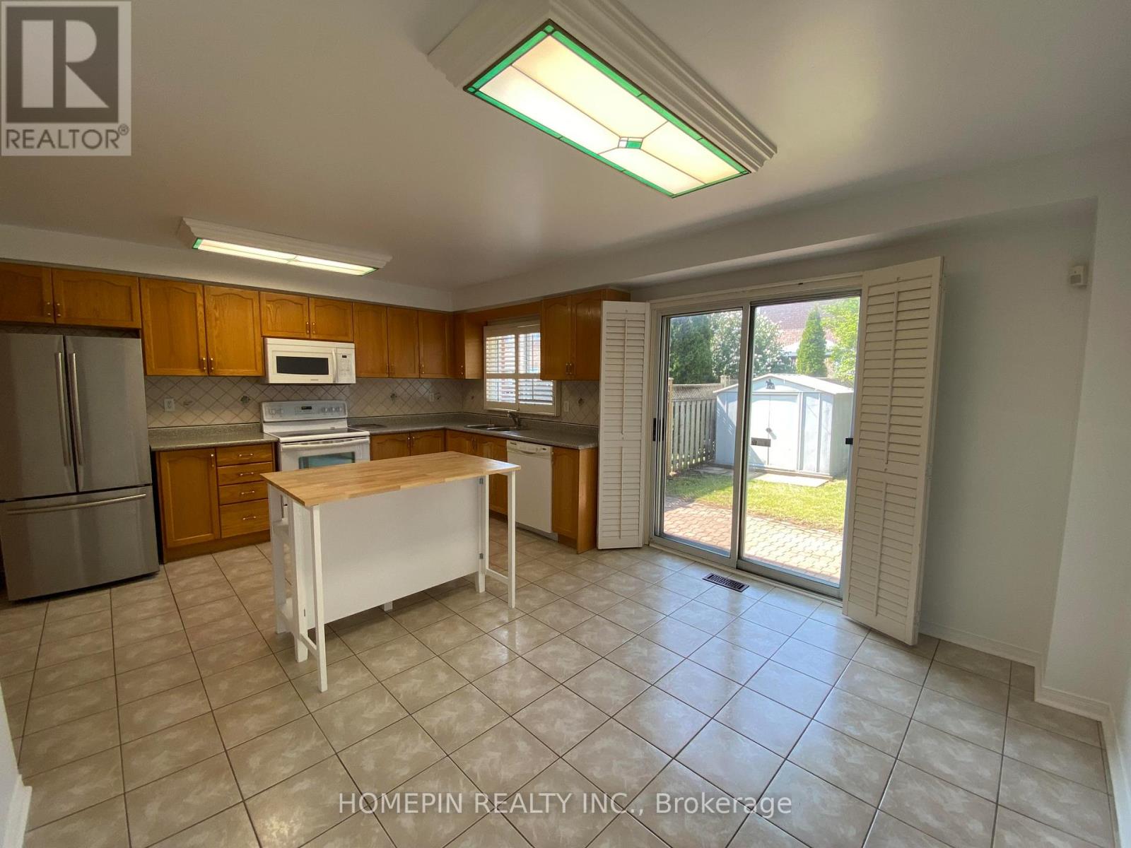 3116 Wheatstone Avenue, Mississauga, Ontario L5B 4J5 - Photo 6 - W13696806