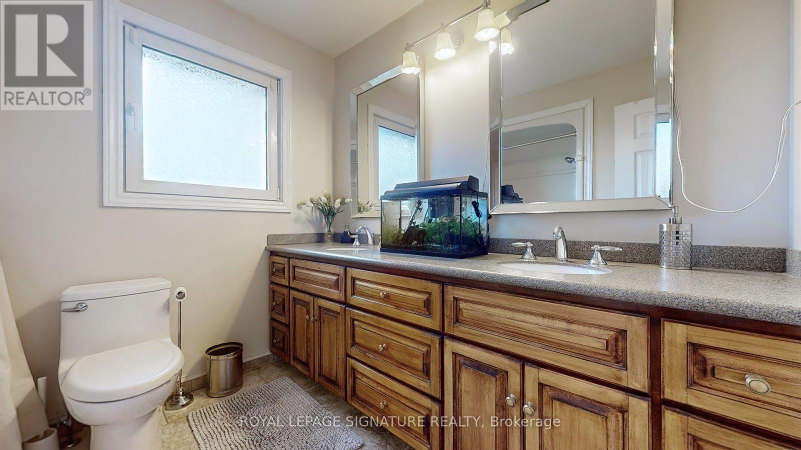 1534 Carrington Road, Mississauga, Ontario  L5M 2K1 - Photo 14 - W13696824
