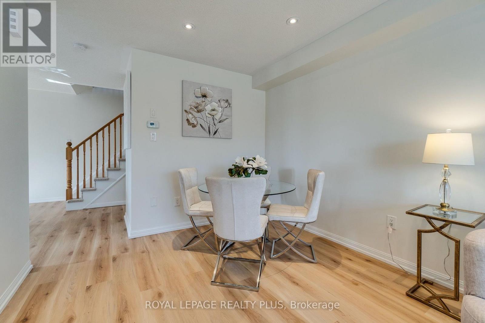 501 Cavanagh Lane, Milton, Ontario  L9T 8G3 - Photo 7 - W13696826
