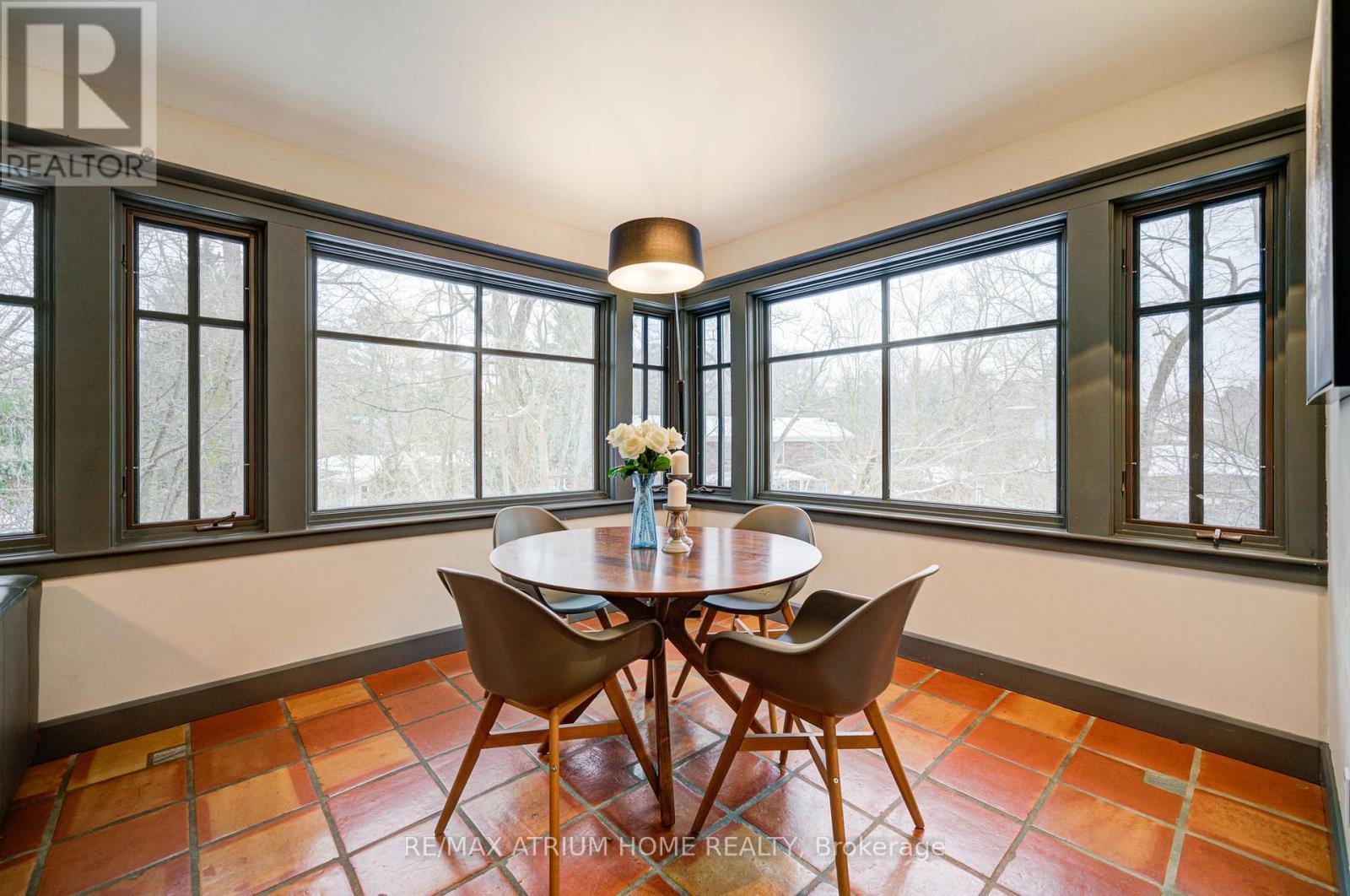223 Trelawn Avenue, Oakville, Ontario  L6J 4R3 - Photo 11 - W13696852