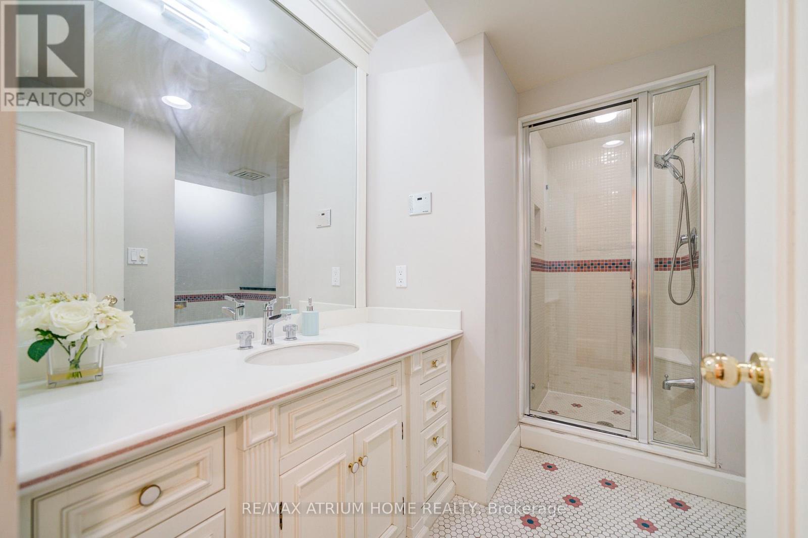 223 Trelawn Avenue, Oakville, Ontario  L6J 4R3 - Photo 12 - W13696852