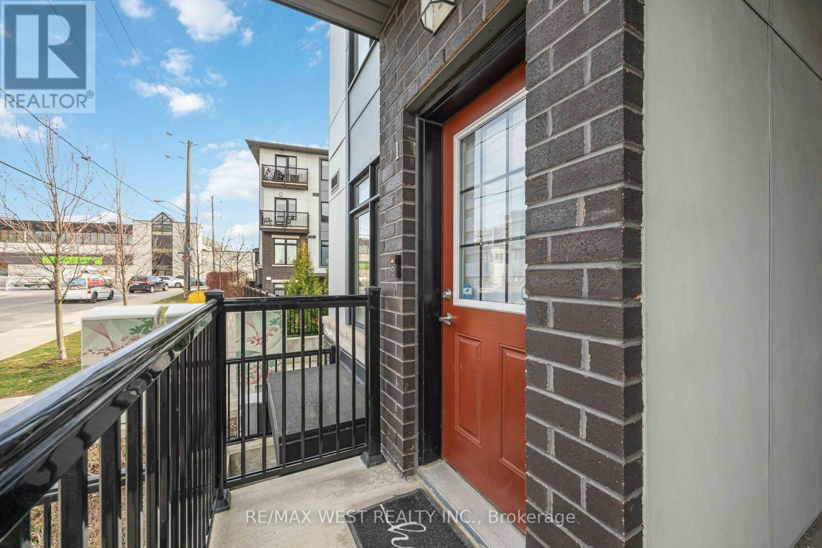 1 - 6 Bicknell Avenue, Toronto, Ontario  M6M 0B4 - Photo 4 - W13696854