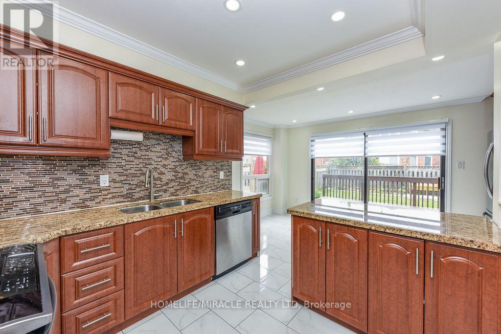 5449 Heritage Hills Boulevard, Mississauga, Ontario  L5R 2H4 - Photo 17 - W13696856