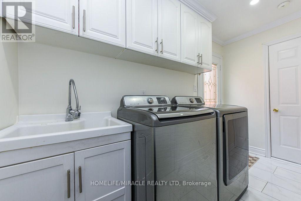 5449 Heritage Hills Boulevard, Mississauga, Ontario  L5R 2H4 - Photo 20 - W13696856