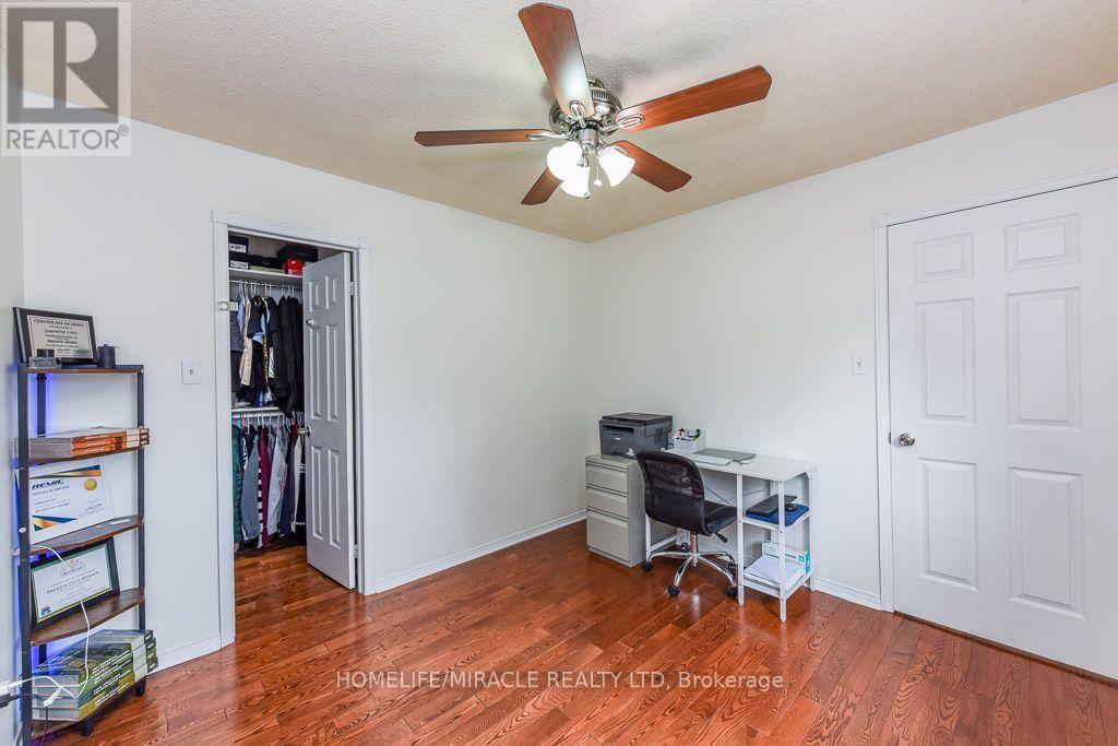 5449 Heritage Hills Boulevard, Mississauga, Ontario  L5R 2H4 - Photo 24 - W13696856