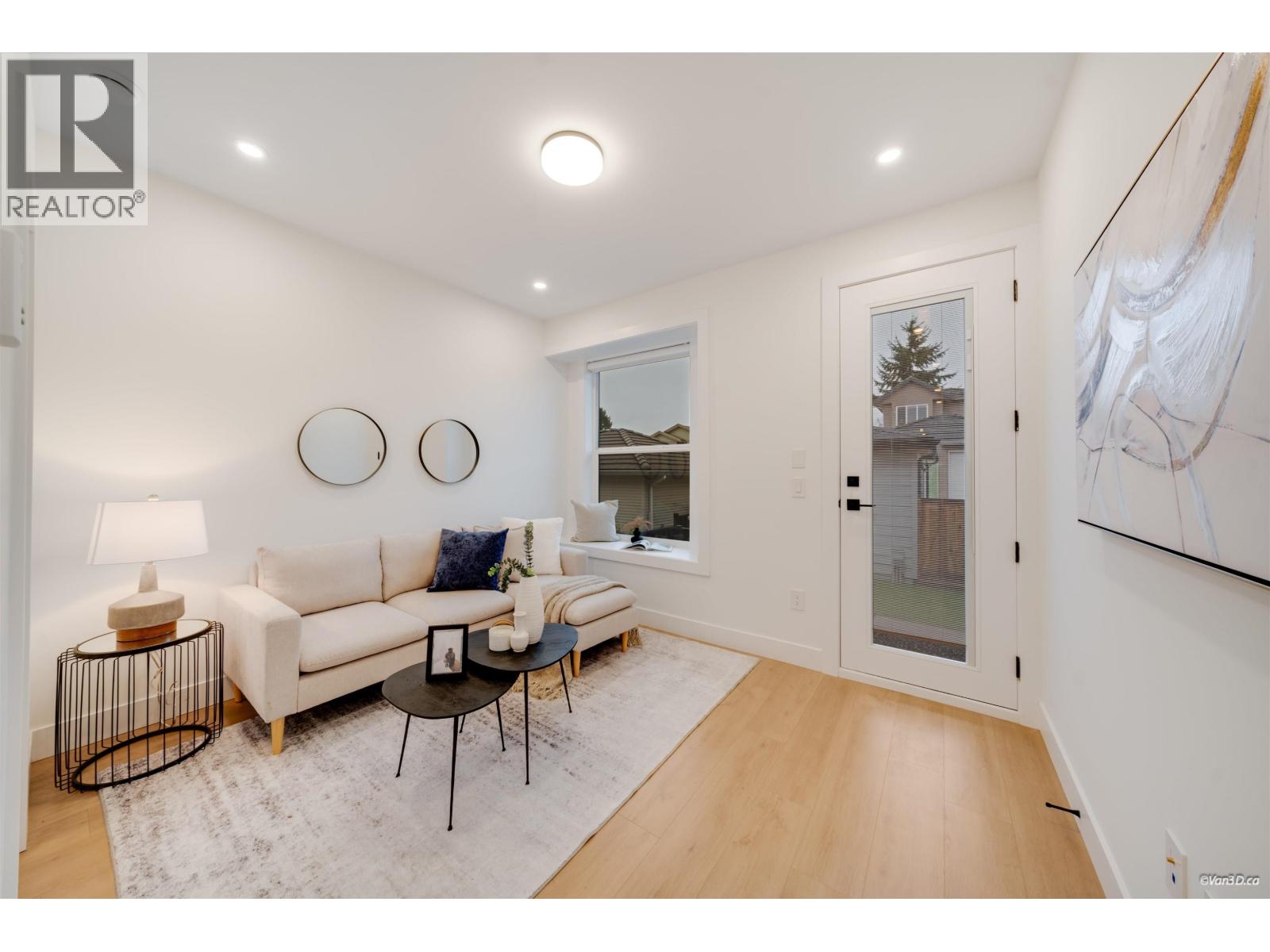 5956 Hardwick Street, Burnaby, British Columbia  V5G 1R6 - Photo 5 - R3157343